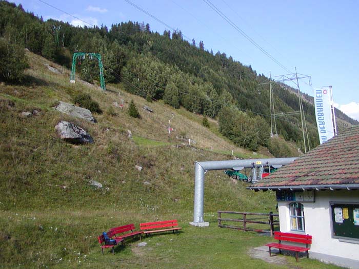 September 2005
