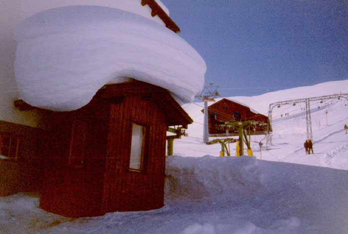 Schneerekord in Winter 1999: Talstation am 8.3.1999
