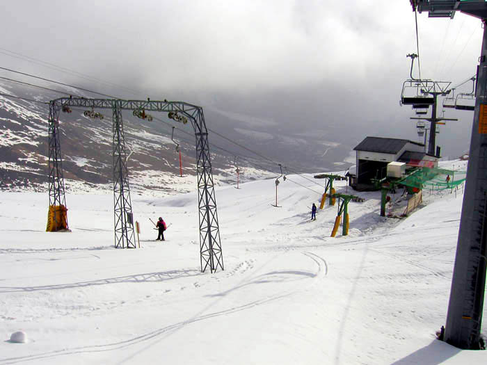 April 2006
