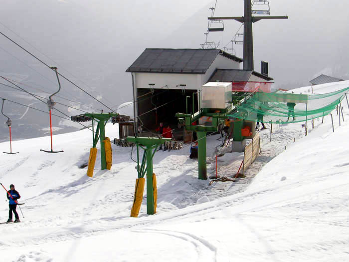 April 2006
