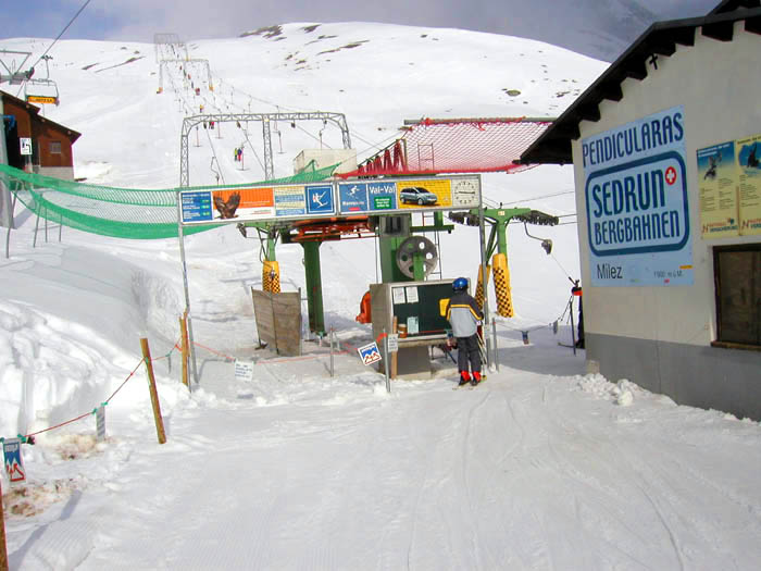 April 2006

