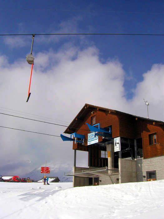 April 2006
