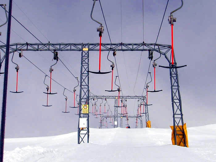 April 2006
