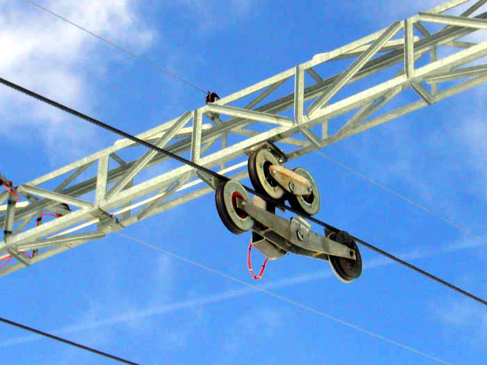 April 2006
