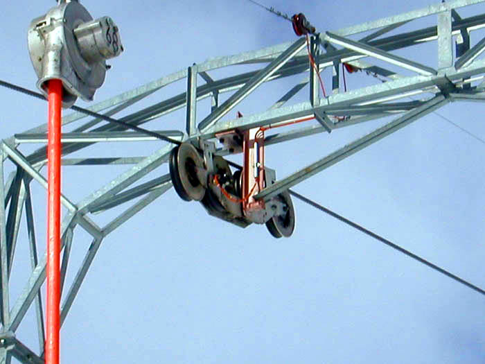 April 2006
