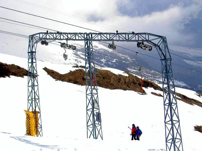 April 2006
