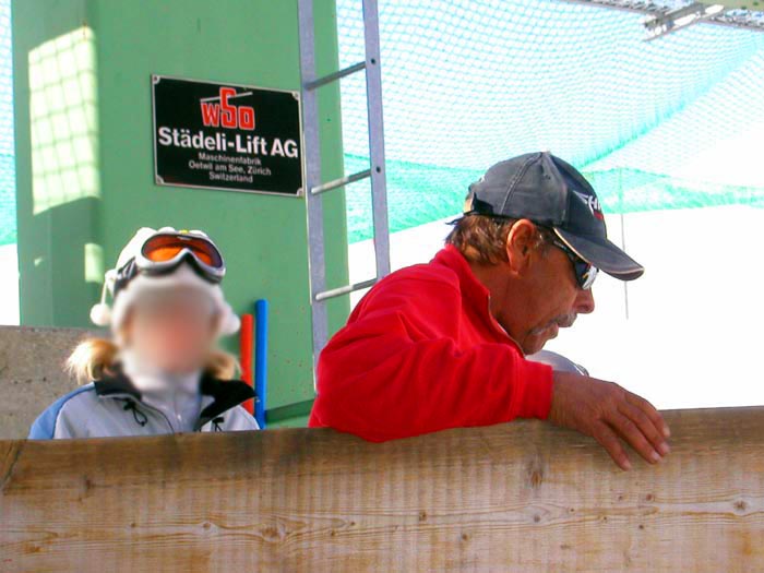 April 2006
