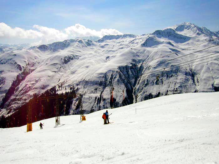 April 2006
