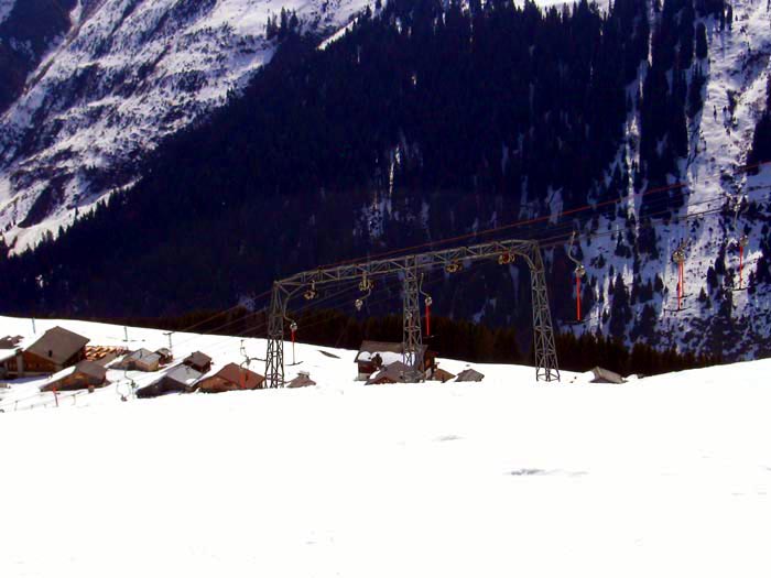 April 2006
