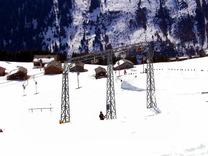 April 2006
