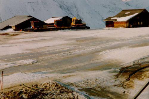 Schneemangel im Februar 1998 - da muss es lange geregnet haben!
