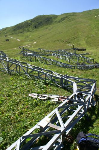 Juli 2006: Mastendeopt in Milez
