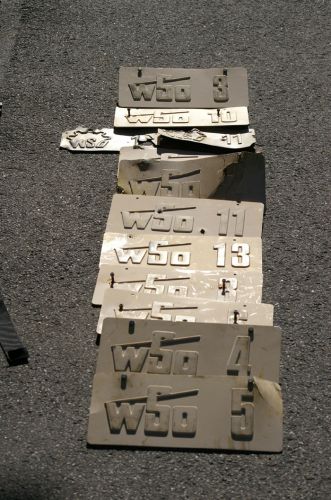 Gesammelte WSO-Schilder des Doppelliftes, Juli 2006
