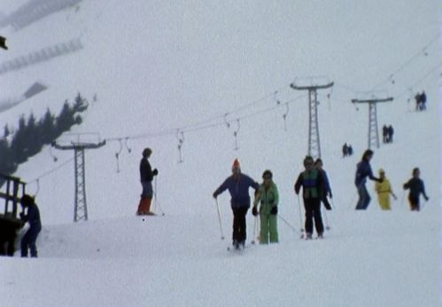 Skilift Planatsch, 1978 (Screenshot aus [url=https://nossaistorgia.ch/entries/AOWMPly5MPn]diesem Film[/url])
