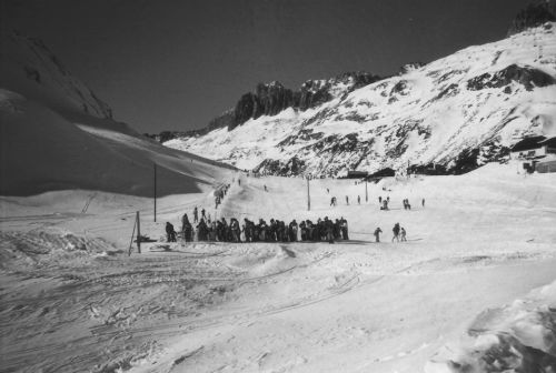 Ponylift für einmal am Oberalppass, Februar 1990

