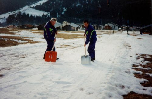Handarbeit ist gefragt! (Tulio Dal Farra, Sep Alig)
