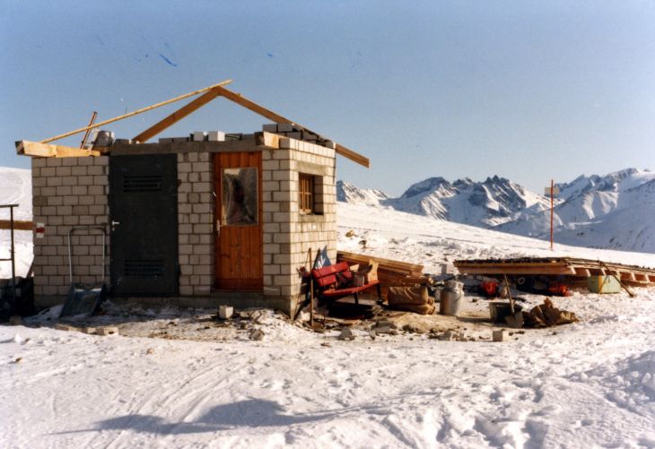 19830116-valval-bergstation.jpg
