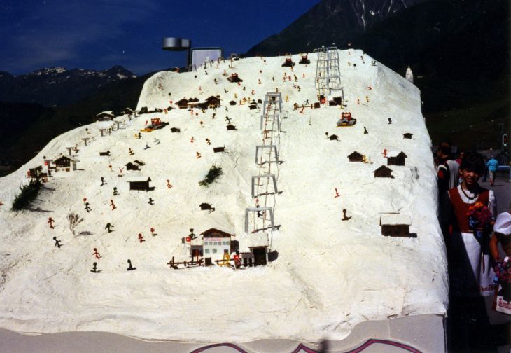 19900414-div-undat_03v.jpg