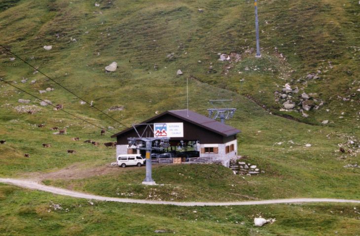19950905-rev-valval-calmut-09_04.jpg