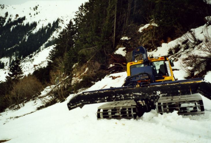 20001212-dieni_03.jpg