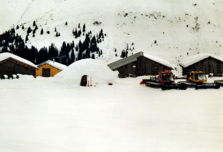 20001212-milez-02_01.jpg