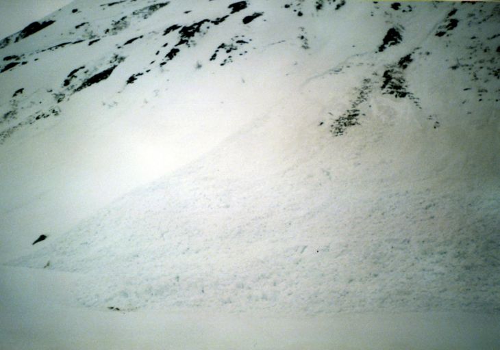 20010324-lawine-valval-0958uhr_04.jpg