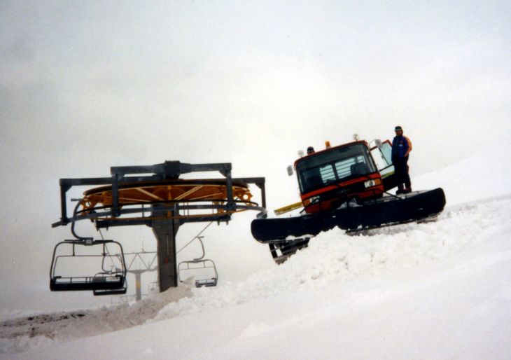 20010402-div_02.jpg