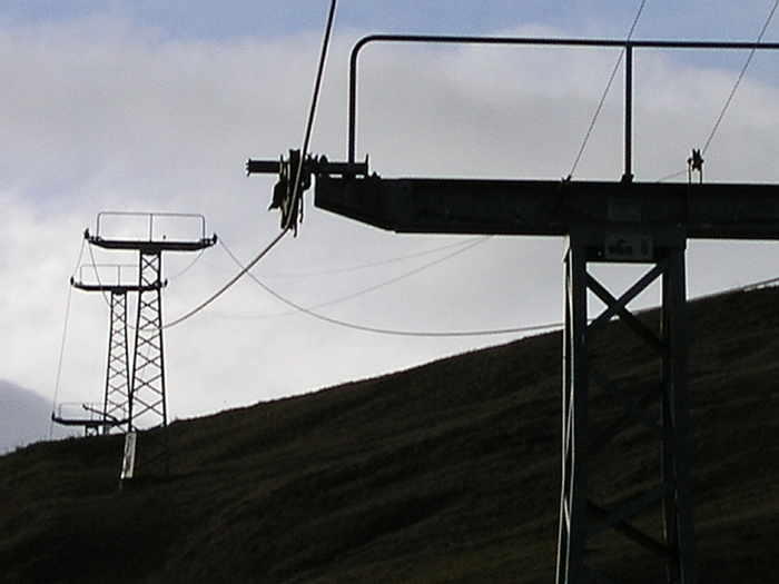 Niederhalter in der Liftmitte - noch mehr Winterbilder aus dem Sedruner Skigebiet [url=http://www.alpinforum.com/forum/viewtopic.php?t=14940]in diesem Forum[/url]
