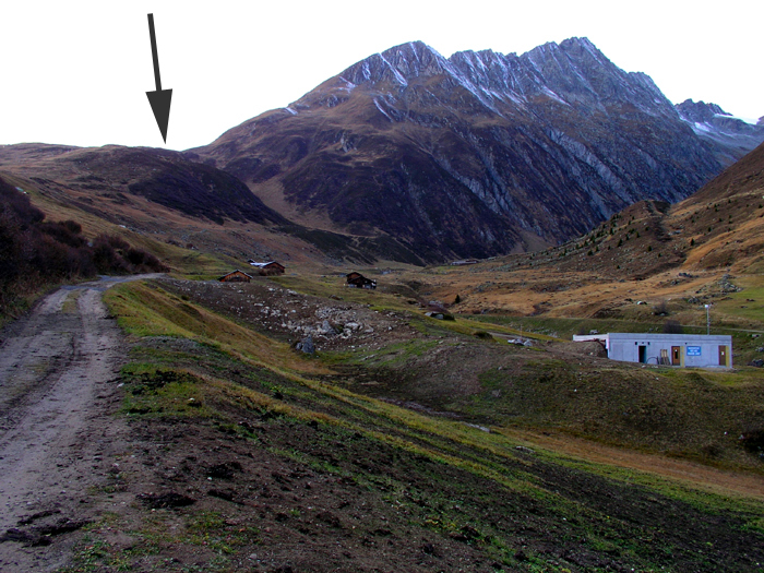 Hier kommt auch die Talstation der 6er-Sesselbahn hin (die zukünftige Bergstation ist auch sichtbar) - 7. November 2005
