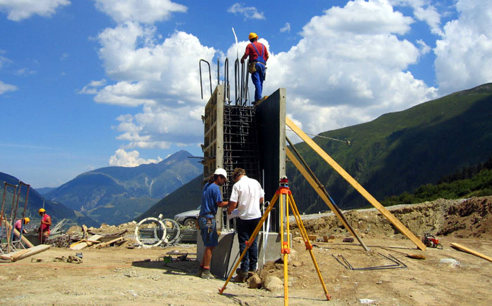 Talstation, 20. Juli 2006 - Foto: Bergbahnen Sedrun (grazia fetg, Sepp)
