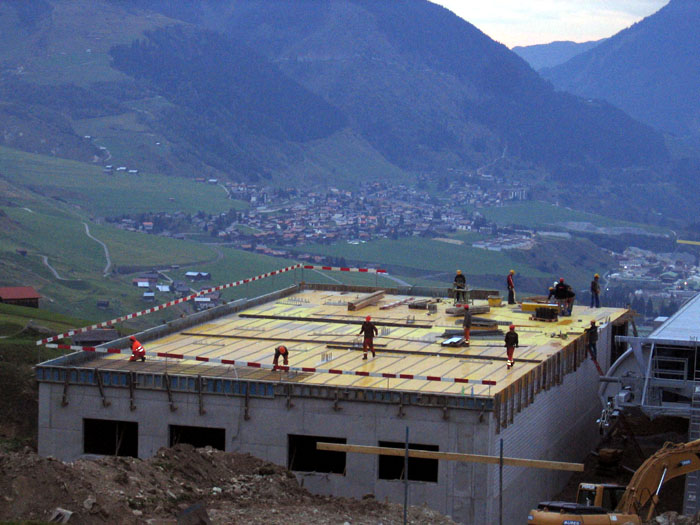Talstation, 12. September 2006 - Foto: Bergbahnen Sedrun
