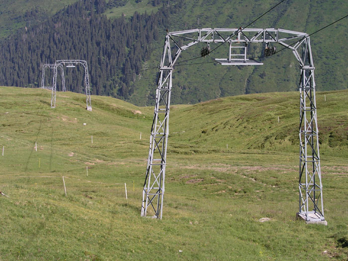Juli 2006, neue Wartungspodeste
