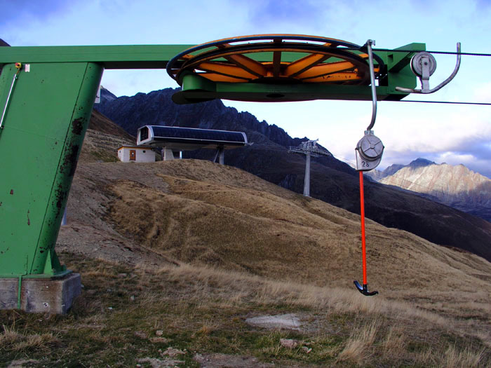 22. Oktober 2006, mit der brandneuen Bergstation der 6er-Sesselbahn Mulinatsch
