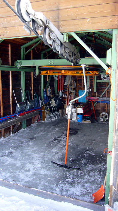 März 2008
