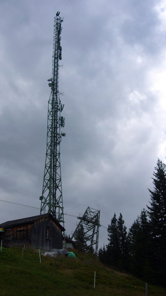 Sendemast Tgom (UKW, TV, DVB, GSM) und Stütze 2
