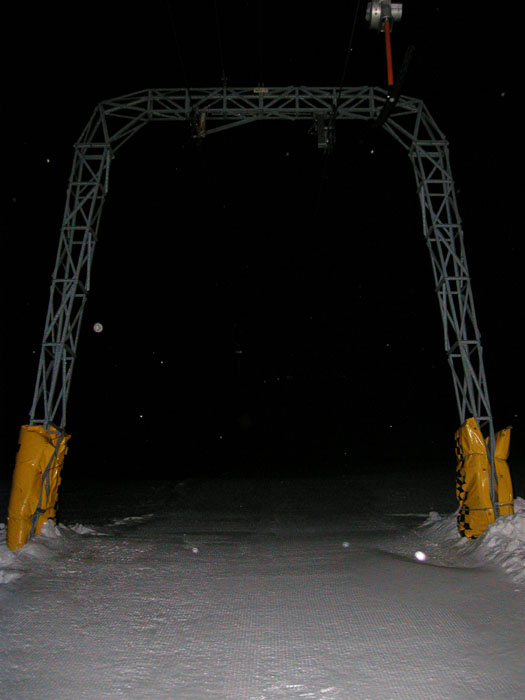 Februar 2004
