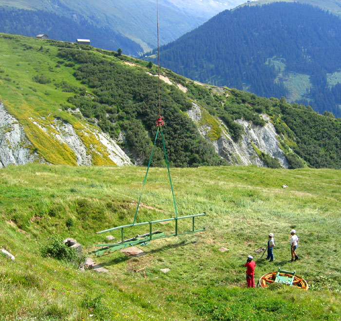 Demontage Skilift Drun, 12. Juli 2006 - Foto: Bergbahnen Sedrun
