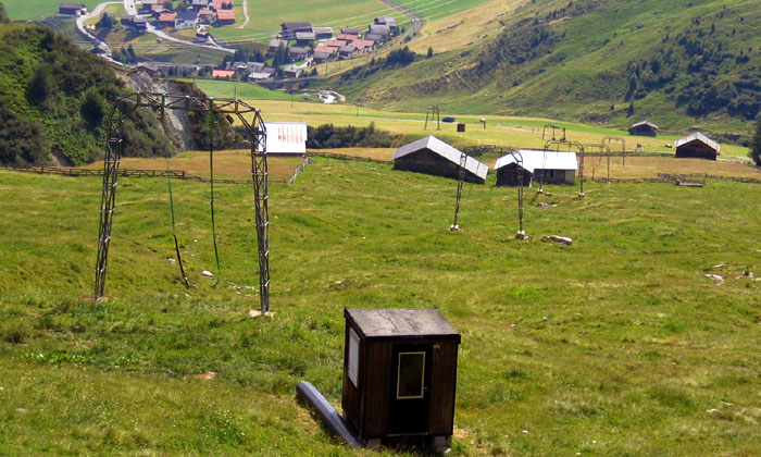 Demontage Skilift Drun, 12. Juli 2006 - Foto: Bergbahnen Sedrun
