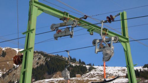 31. Dezember 2006, WSO-Wechsellastbatterien an Doppelmayr-Stütze
