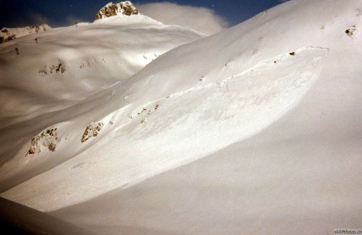 19920415-lawinen-valval-01.jpg