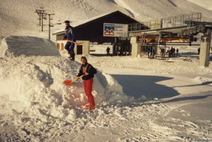 19940205-valval00a.jpg