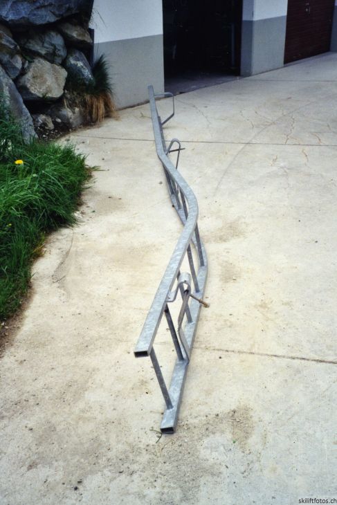April 2001
