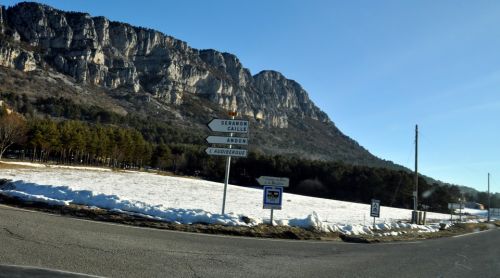 Links gehts nach auf die D83 gen Audibergue
