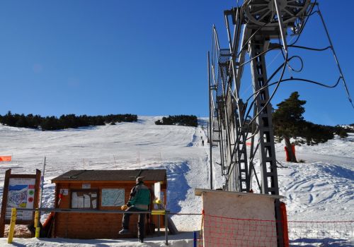 Skilift "Signal", die erste Anlage hier (Poma, Baujahr 1960)
