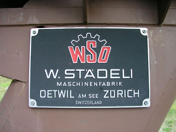 Man beachte, dass das Schild den Zusatz "Switzerland" hat - dummerweise reise ich normalerweise ohne Schraubenschlüssel, sonst...
