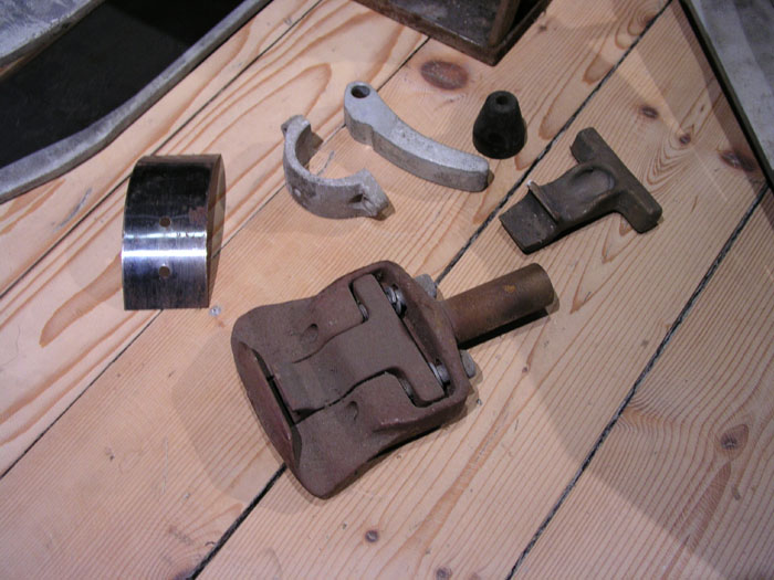 Diverses Tebru-Material (teils ev. Prototypen)
