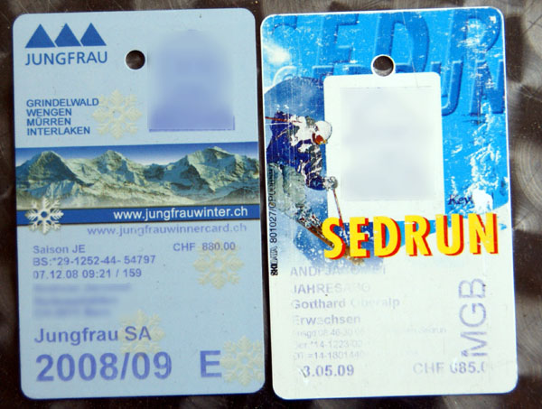 Jahresabo 2008/09, zudem Saisonkarte 2008/09

