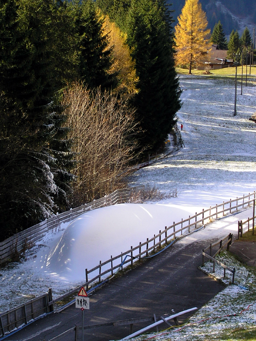 Wengen, Talabfahrt unterhalb Allmend, November 2005
