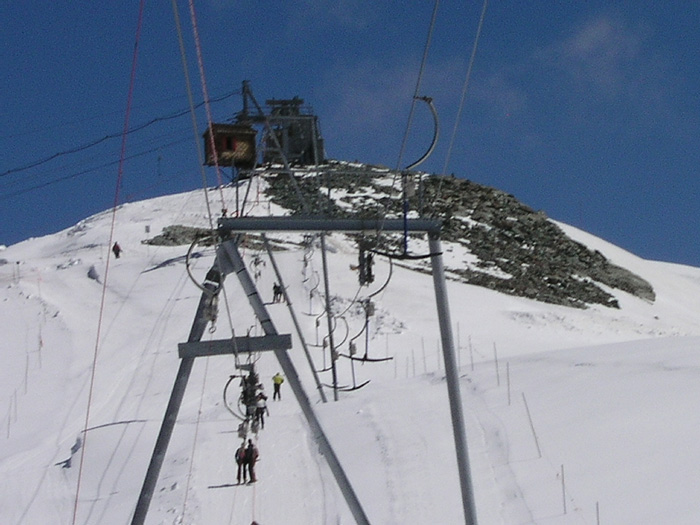 September 2004
