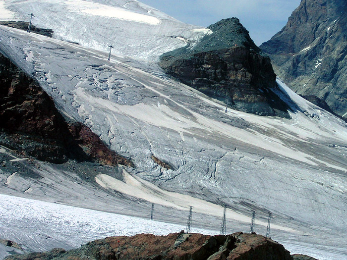 September 2004
